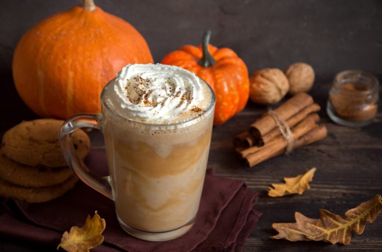 Готуємо вдома пряний гарбузовий латте, як у Starbucks!